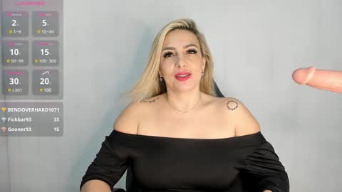 Snapshot of angel_vibes_ chatting on January 24, 2025, 12:31 am Angel online show from January 24, 2025, 12:31 am