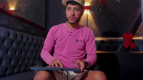 angel_villareal_ online show from March 13, 2026, 5:47 am