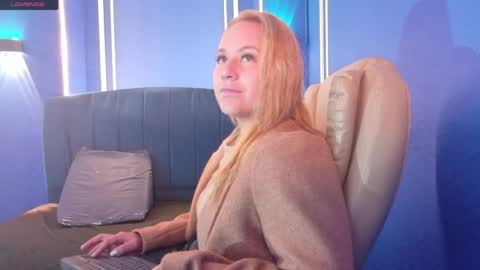 Snapshot of angel_white25 chatting on April 29, 2026, 1:26 pm Angel online show from April 29, 2026, 1:26 pm