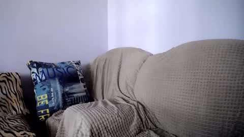 Zoe online show from September 9, 2025, 8:25 am