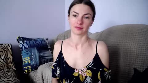 Zoe online show from September 12, 2025, 8:03 am