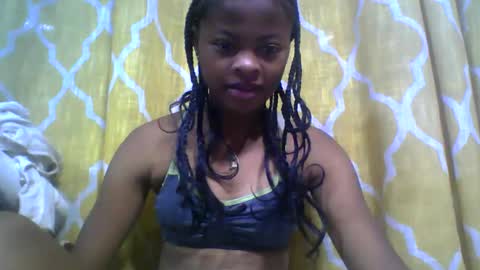 Snapshot of angela166093 chatting on November 12, 2025, 3:40 am angela166093 online show from November 12, 2025, 3:40 am