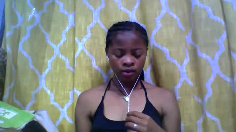 Snapshot of angela166093 chatting on November 16, 2025, 7:36 am angela166093 online show from November 16, 2025, 7:36 am