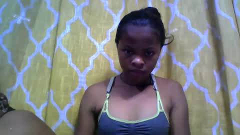 Snapshot of angela166093 chatting on November 18, 2025, 5:06 pm angela166093 online show from November 18, 2025, 5:06 pm