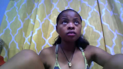 Snapshot of angela166093 chatting on November 20, 2025, 5:18 am angela166093 online show from November 20, 2025, 5:18 am