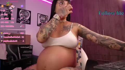 Snapshot of angela_lauren chatting on May 16, 2026, 12:51 am Angela online show from May 16, 2026, 12:51 am