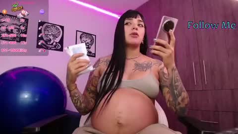 Snapshot of angela_lauren chatting on May 20, 2026, 11:11 pm Angela online show from May 20, 2026, 11:11 pm
