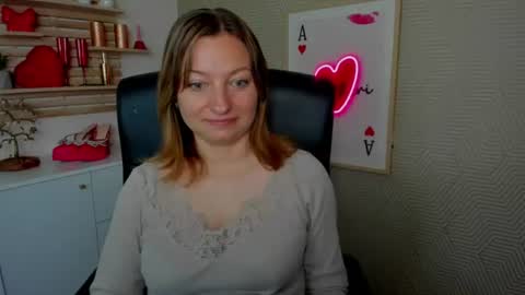 Angela online show from June 17, 2026, 5:32 am