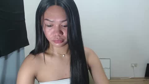 Snapshot of angela_star888 chatting on May 21, 2026, 1:07 pm angela_star888 online show from May 21, 2026, 1:07 pm