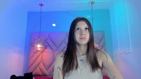 Snapshot of angelaa_cute chatting on July 6, 2026, 12:13 pm ANGELA online show from July 6, 2026, 12:13 pm