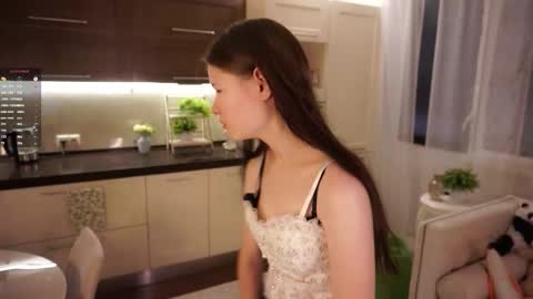 Mary online show from September 19, 2025, 11:00 am