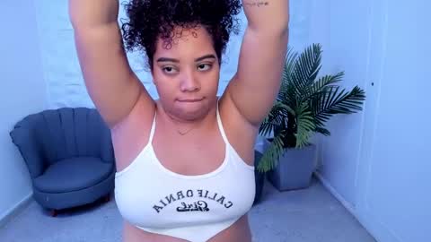 Snapshot of angelacoffee chatting on February 21, 2025, 10:17 am Angela online show from February 21, 2025, 10:17 am