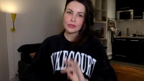 Snapshot of angeladarkk chatting on January 26, 2025, 9:40 pm Angela online show from January 26, 2025, 9:40 pm