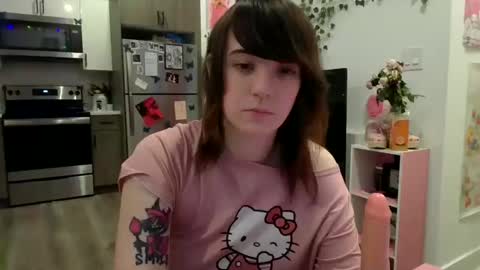 Snapshot of angelalice555 chatting on October 19, 2025, 6:36 am angelalice555 online show from October 19, 2025, 6:36 am