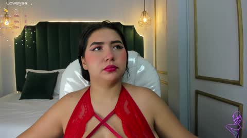 Snapshot of angelaluxi chatting on December 30, 2024, 11:59 am Angela online show from December 30, 2024, 11:59 am