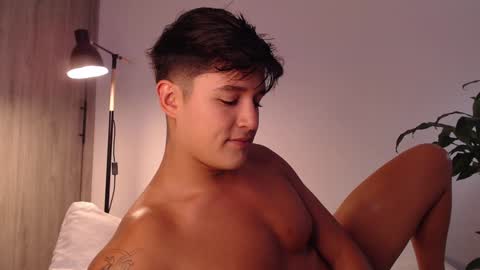 Angel online show from December 25, 2024, 6:52 pm