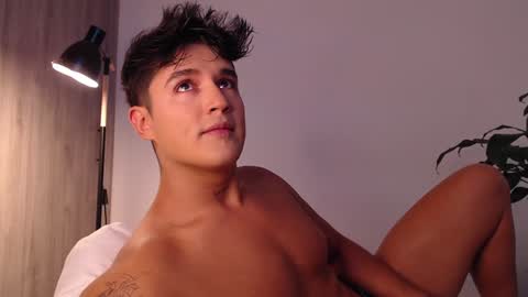 Angel online show from December 30, 2024, 7:53 pm