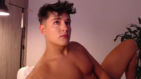 Angel online show from January 16, 2025, 7:52 pm