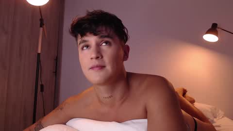 Angel online show from February 9, 2025, 2:06 am