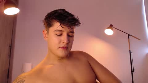 Angel online show from December 19, 2025, 3:41 pm