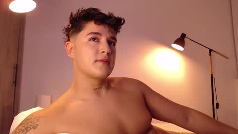 Angel online show from December 23, 2025, 1:03 am