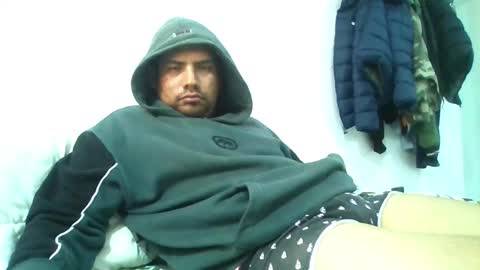 angeldavid90 online show from October 22, 2025, 6:07 pm