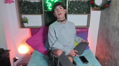 Angel dust online show from November 21, 2025, 4:00 am