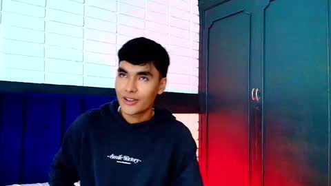 AngelduzZzt online show from October 18, 2025, 1:12 pm