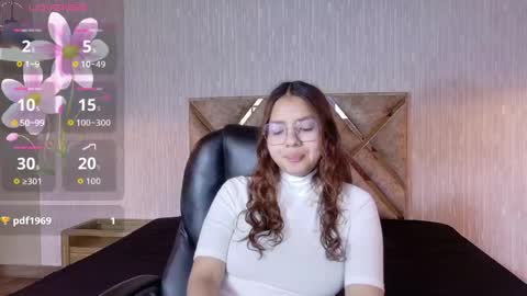 Snapshot of angeles_azul chatting on April 30, 2026, 4:24 pm angel online show from April 30, 2026, 4:24 pm