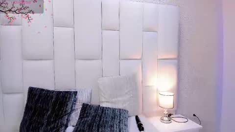 angeles_bust online show from January 13, 2026, 8:36 pm