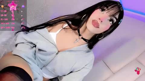 Snapshot of angeles_bust chatting on May 4, 2026, 8:38 pm angeles_bust online show from May 4, 2026, 8:38 pm