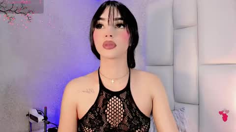 Snapshot of angeles_bust chatting on May 17, 2026, 8:16 pm angeles_bust online show from May 17, 2026, 8:16 pm