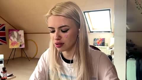 Snapshot of angelesgropper chatting on April 14, 2026, 8:20 am Lena online show from April 14, 2026, 8:20 am