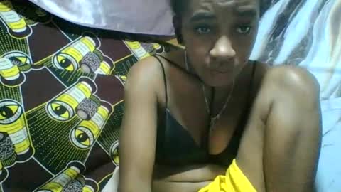 Snapshot of angelettee chatting on June 10, 2026, 6:51 pm Angelettee online show from June 10, 2026, 6:51 pm