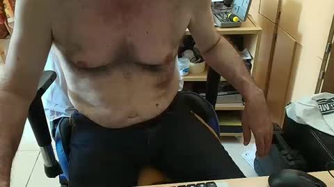 angelgarcia269 online show from April 3, 2026, 12:58 pm