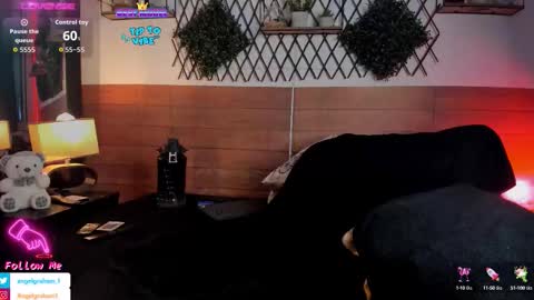 Angel online show from September 15, 2025, 6:30 pm