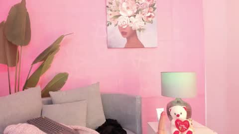 Snapshot of angeli_cute chatting on September 19, 2025, 8:31 pm angeli_cute online show from September 19, 2025, 8:31 pm