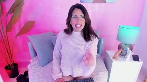 Snapshot of angeli_cute chatting on September 30, 2025, 8:14 pm angeli_cute online show from September 30, 2025, 8:14 pm