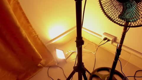 Snapshot of angeli_cute chatting on October 18, 2025, 7:03 pm angeli_cute online show from October 18, 2025, 7:03 pm