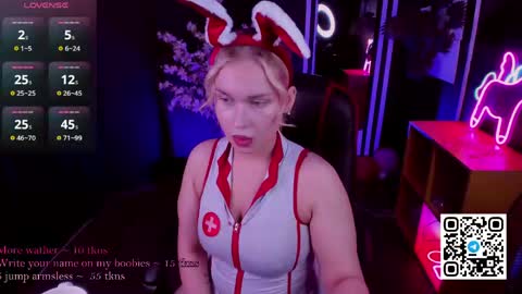 Snapshot of angelic_coy chatting on April 21, 2026, 11:49 am Angelic beauty online show from April 21, 2026, 11:49 am