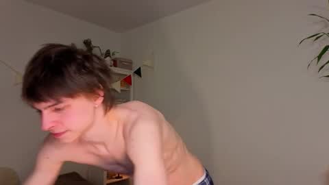 Snapshot of angelic_look chatting on January 12, 2026, 12:05 am Daniel online show from January 12, 2026, 12:05 am