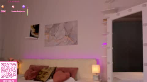 Snapshot of angelic_pricess chatting on March 10, 2026, 1:21 am Emma online show from March 10, 2026, 1:21 am