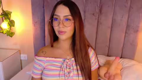 Snapshot of angelicaa_garcia chatting on June 16, 2026, 11:46 am angelicaa_garcia online show from June 16, 2026, 11:46 am