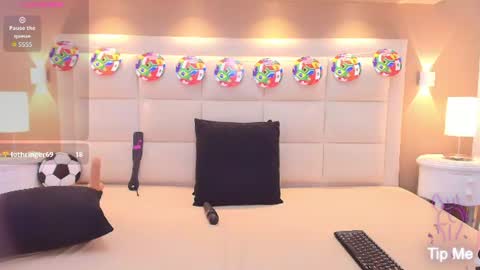 Snapshot of angelicamason chatting on June 30, 2026, 10:44 pm Angelica online show from June 30, 2026, 10:44 pm