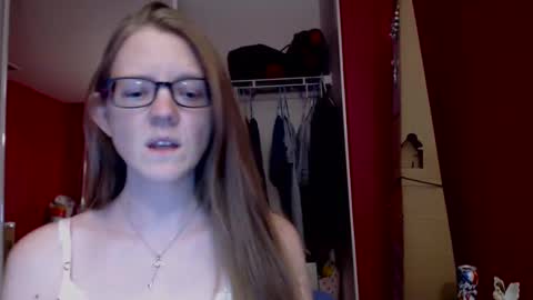 Snapshot of angelicangel3 chatting on February 3, 2025, 3:31 am AngelicAngel online show from February 3, 2025, 3:31 am