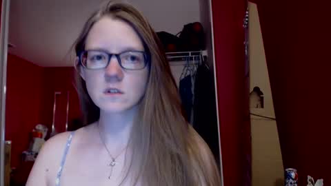 Snapshot of angelicangel3 chatting on February 4, 2025, 3:22 am AngelicAngel online show from February 4, 2025, 3:22 am