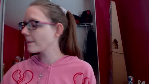 Snapshot of angelicangel3 chatting on February 7, 2025, 6:02 pm AngelicAngel online show from February 7, 2025, 6:02 pm