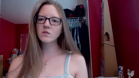 Snapshot of angelicangel3 chatting on February 25, 2025, 6:31 pm AngelicAngel online show from February 25, 2025, 6:31 pm