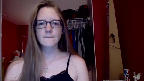 Snapshot of angelicangel3 chatting on February 27, 2025, 6:29 am AngelicAngel online show from February 27, 2025, 6:29 am