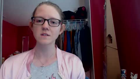 Snapshot of angelicangel3 chatting on March 3, 2025, 6:44 pm AngelicAngel online show from March 3, 2025, 6:44 pm